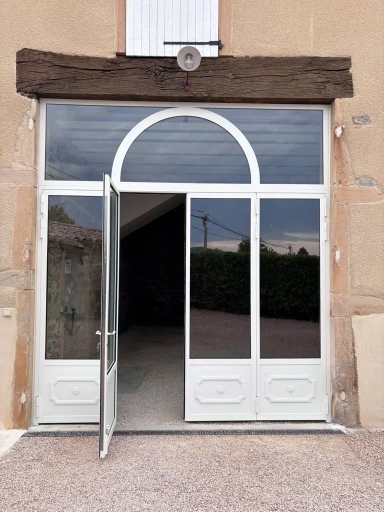 verrière d'intérieur en acier, fabriqué sur mesure à Fleurie, Métallerie Lagardette
